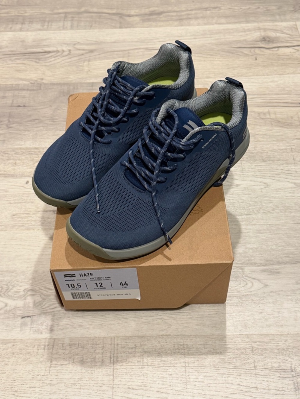 Strike Mvmnt Haze Trainer Men's Navy Athletic sz 10.5 - Comfort Lace-Up